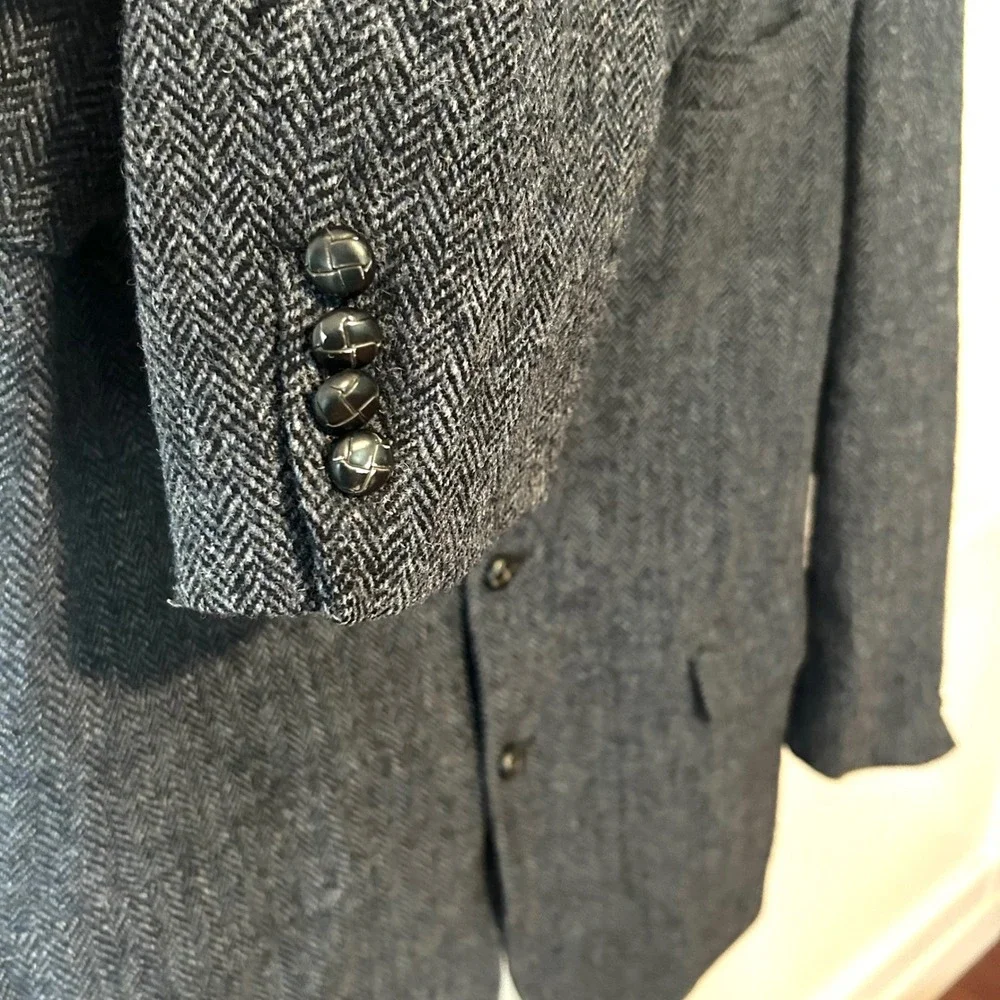 JoS. A. Bank Men's Grey‎ and Black Harris Tweed Wool Sport Coat in Size 42 L